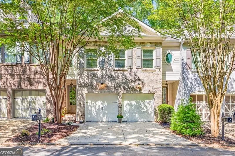 2640 Long Pointe Roswell, GA 30076