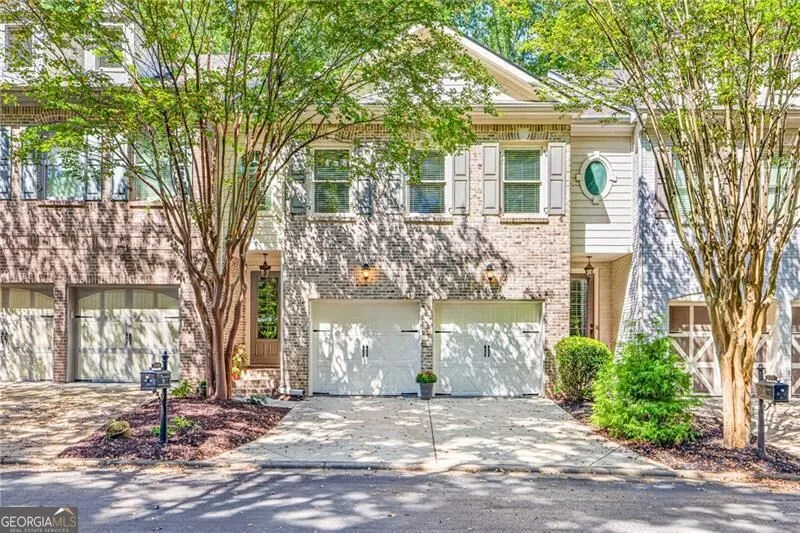2640 Long Pointe Roswell, GA 30076