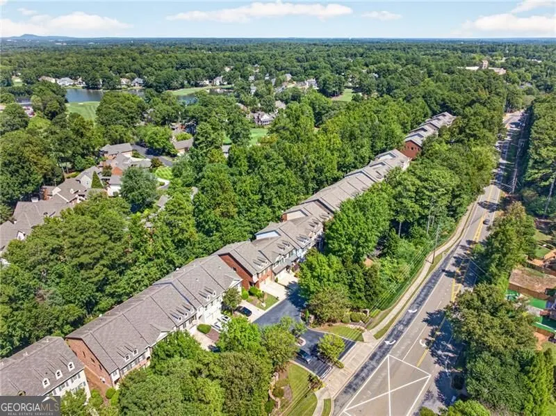 2640 Long Pointe Roswell, GA 30076