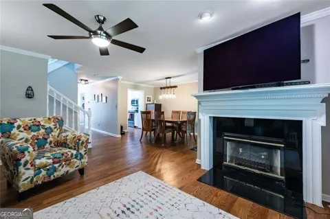 6391 Hawthorne TER