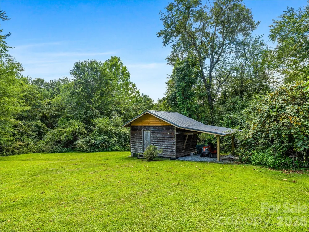 88 Patterson Estate Road Pisgah Forest, NC 28768