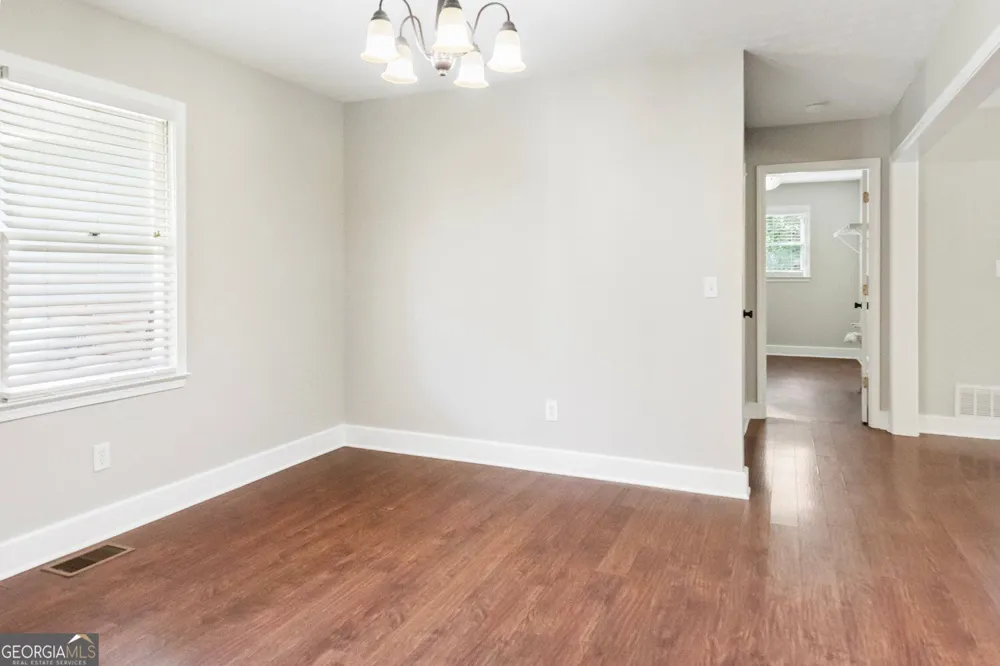 121 W Allison CIR Carrollton, GA 30117