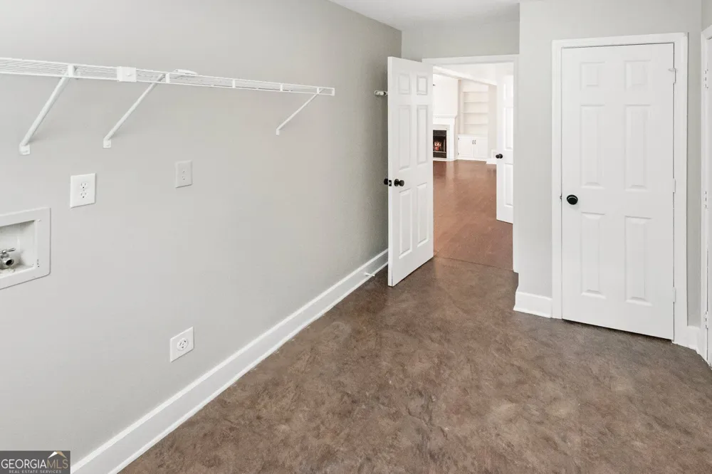 121 W Allison CIR Carrollton, GA 30117