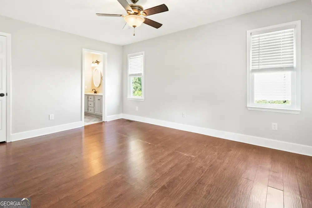 121 W Allison CIR Carrollton, GA 30117