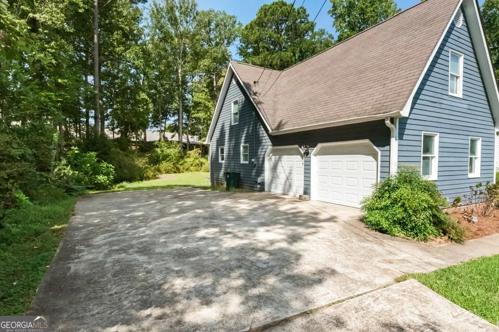 121 W Allison CIR Carrollton, GA 30117