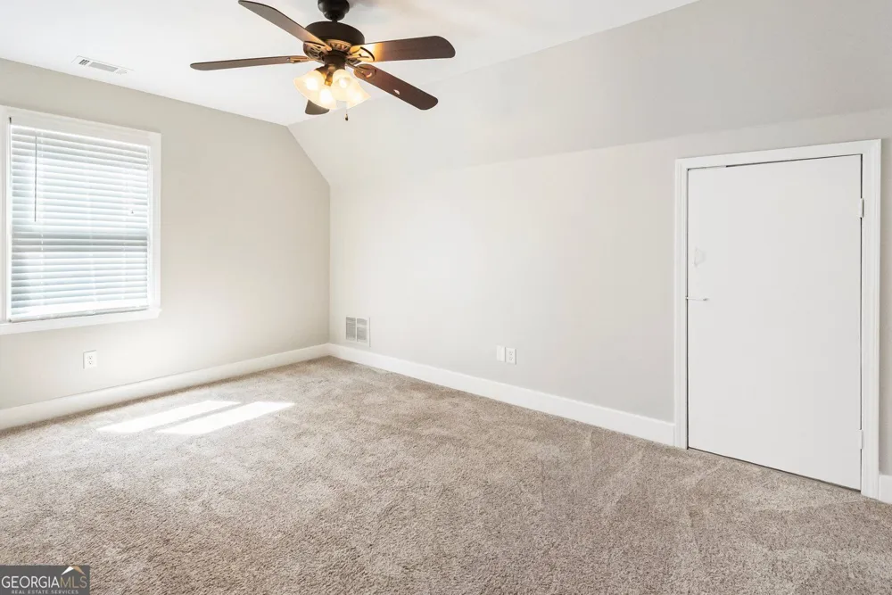 121 W Allison CIR Carrollton, GA 30117