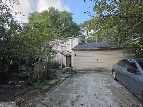 1402 Black Hickory PL