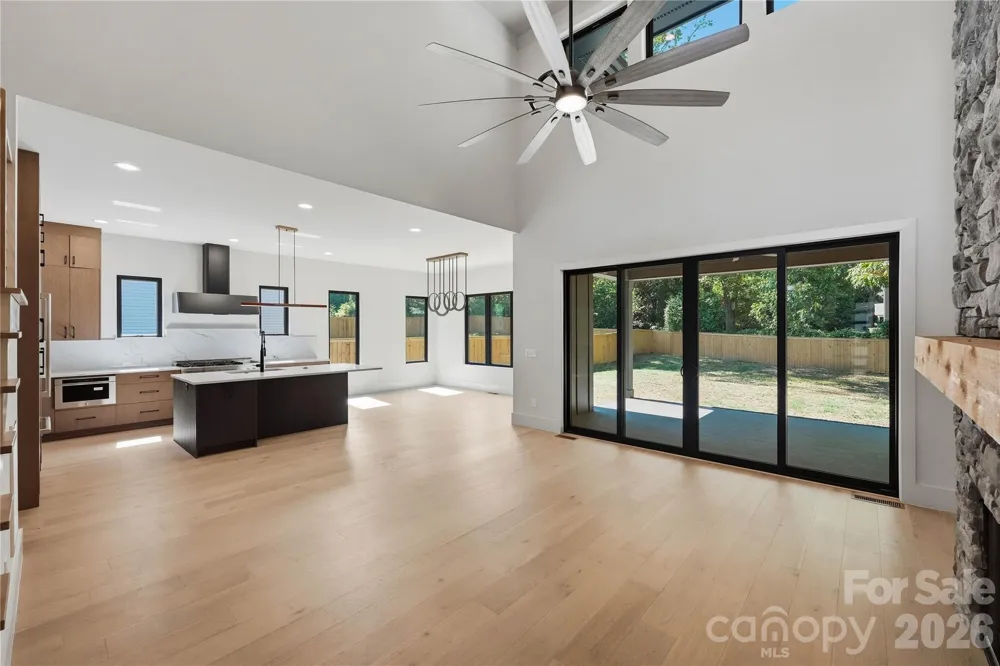 1433 Sharon Amity Road Charlotte, NC 28211
