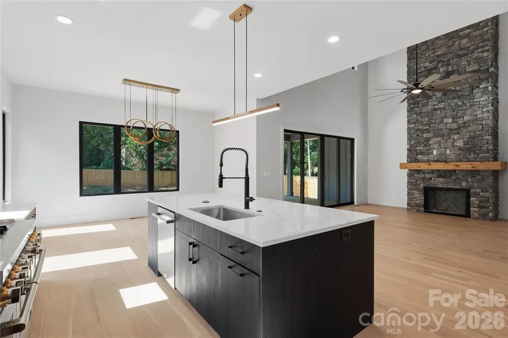 1433 Sharon Amity Road Charlotte, NC 28211