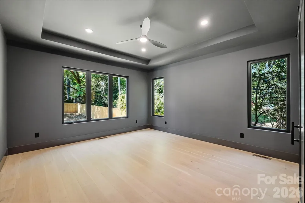 1433 Sharon Amity Road Charlotte, NC 28211