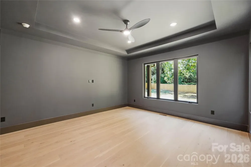 1433 Sharon Amity Road Charlotte, NC 28211
