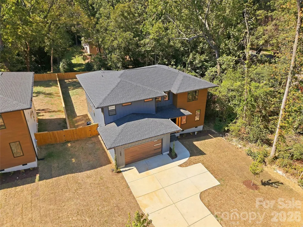 1433 Sharon Amity Road Charlotte, NC 28211