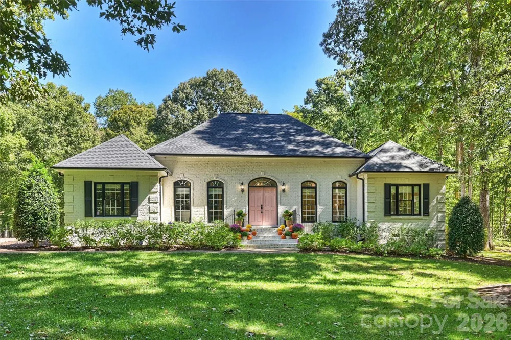7501 Big Buck Trail Waxhaw, NC 28173