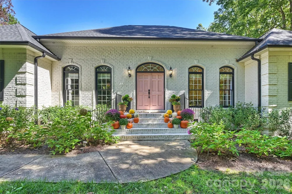 7501 Big Buck Trail Waxhaw, NC 28173