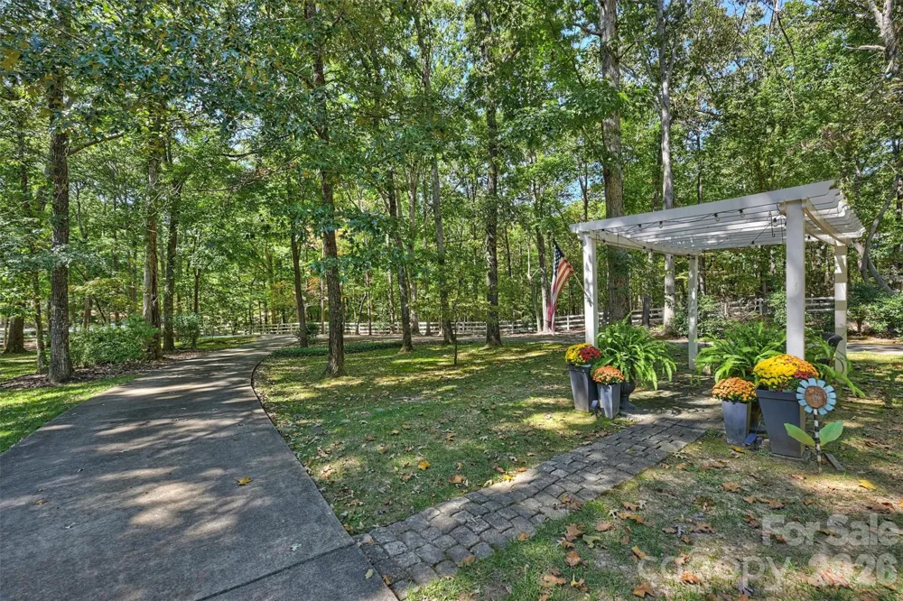 7501 Big Buck Trail Waxhaw, NC 28173