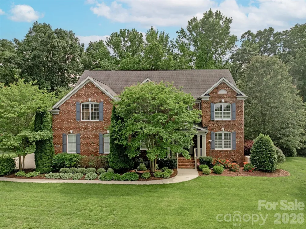 409 Running Horse Lane Waxhaw, NC 28173