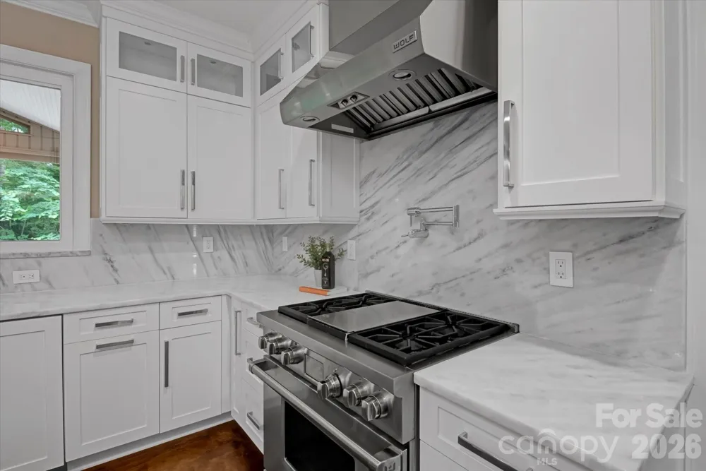 409 Running Horse Lane Waxhaw, NC 28173