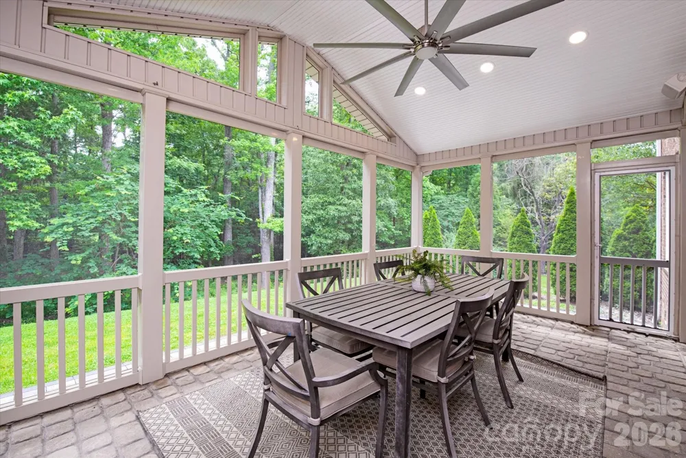 409 Running Horse Lane Waxhaw, NC 28173
