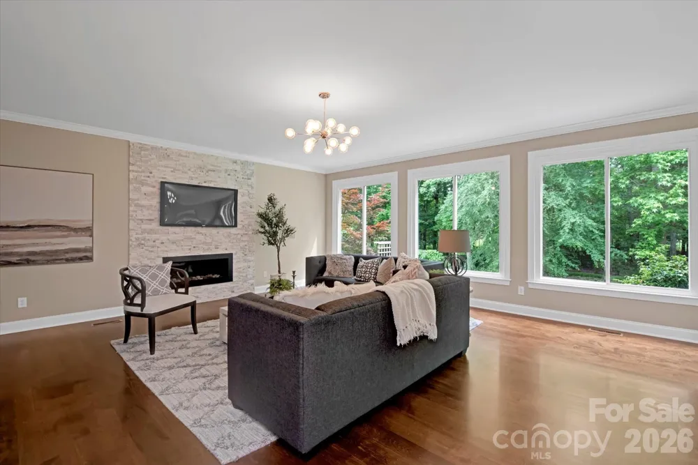 409 Running Horse Lane Waxhaw, NC 28173