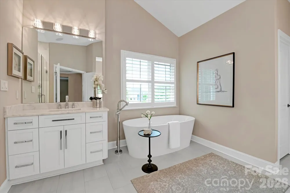 409 Running Horse Lane Waxhaw, NC 28173