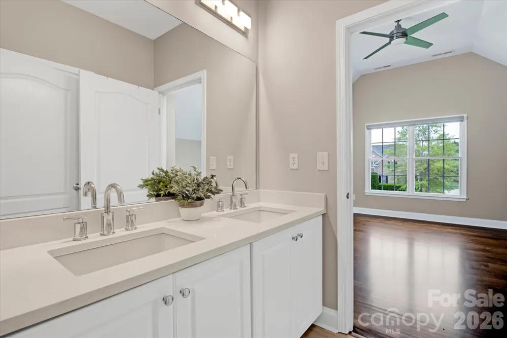 409 Running Horse Lane Waxhaw, NC 28173