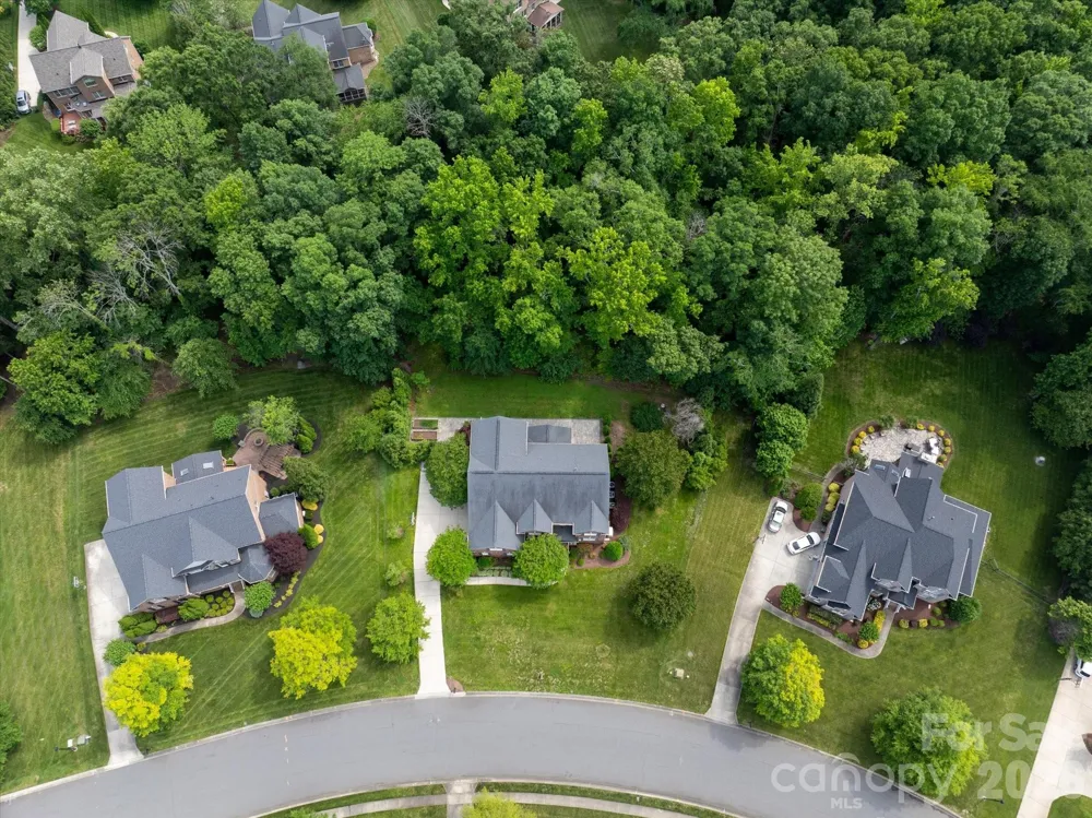 409 Running Horse Lane Waxhaw, NC 28173