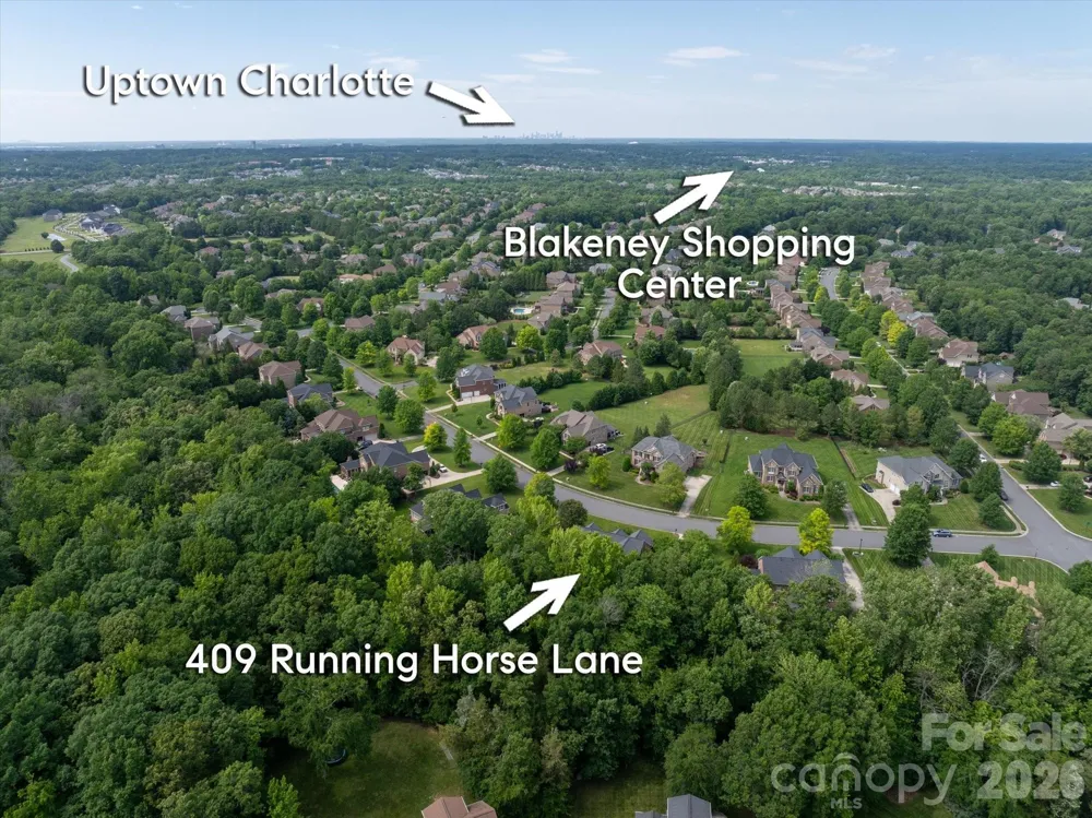 409 Running Horse Lane Waxhaw, NC 28173