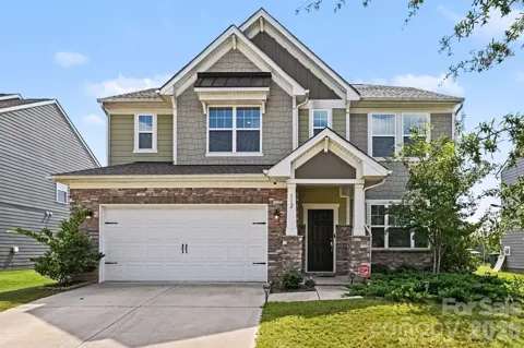 112 Rooster Tail Lane