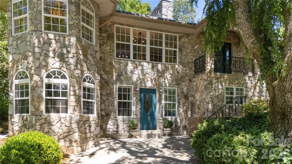 3 Northwood Road Asheville, NC 28804