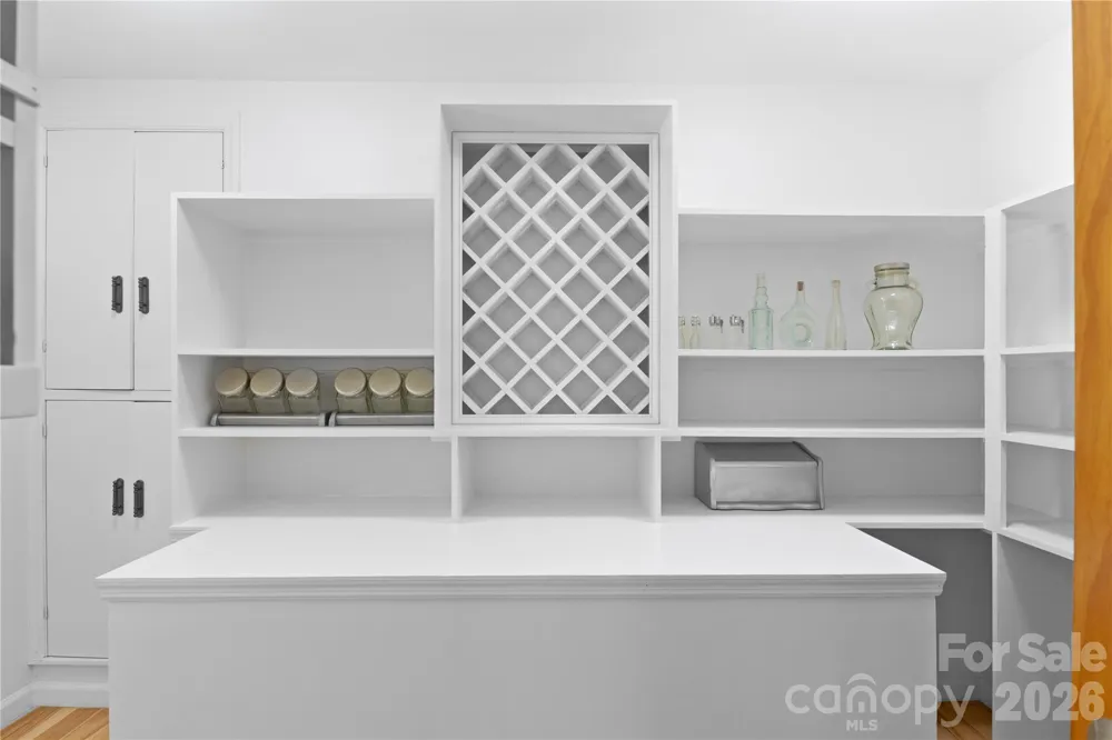 3 Northwood Road Asheville, NC 28804