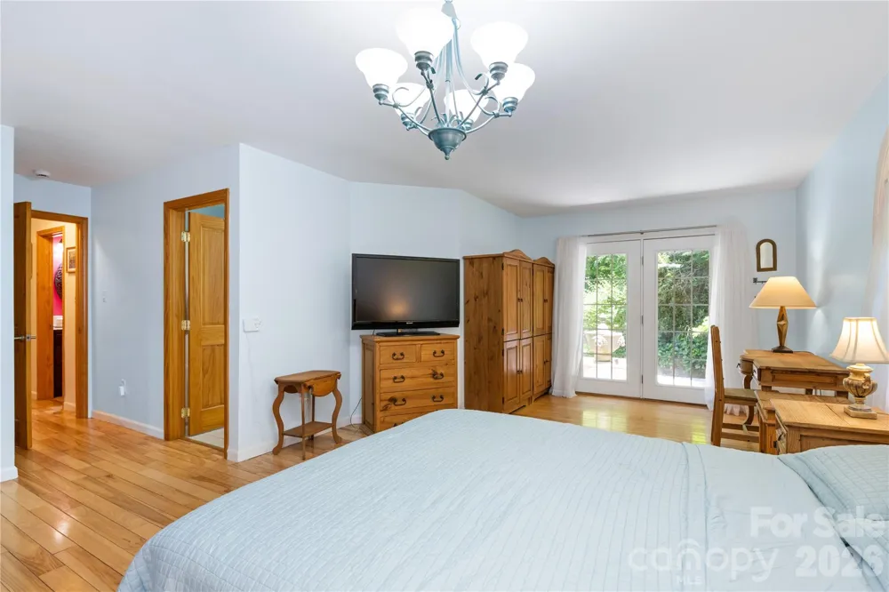 3 Northwood Road Asheville, NC 28804