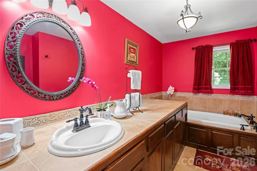 3 Northwood Road Asheville, NC 28804