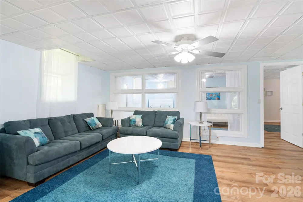 3 Northwood Road Asheville, NC 28804