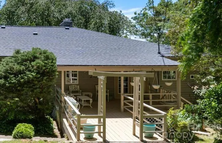 3 Northwood Road Asheville, NC 28804
