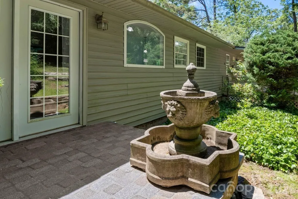 3 Northwood Road Asheville, NC 28804