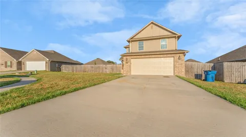 1008 Clearspring Court