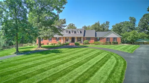999 Sunbridge Lane