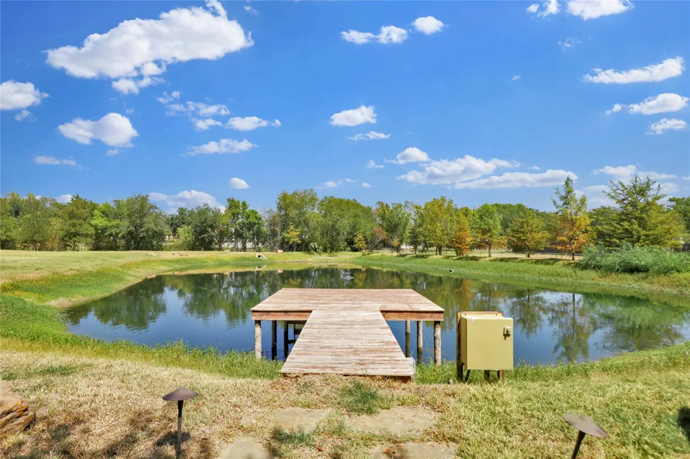 210 Black Drive Colleyville, TX 76034