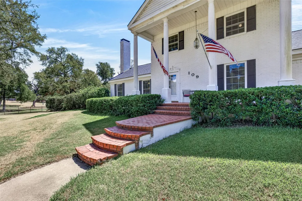 109 Lilac Lane Gun Barrel City, TX 75156