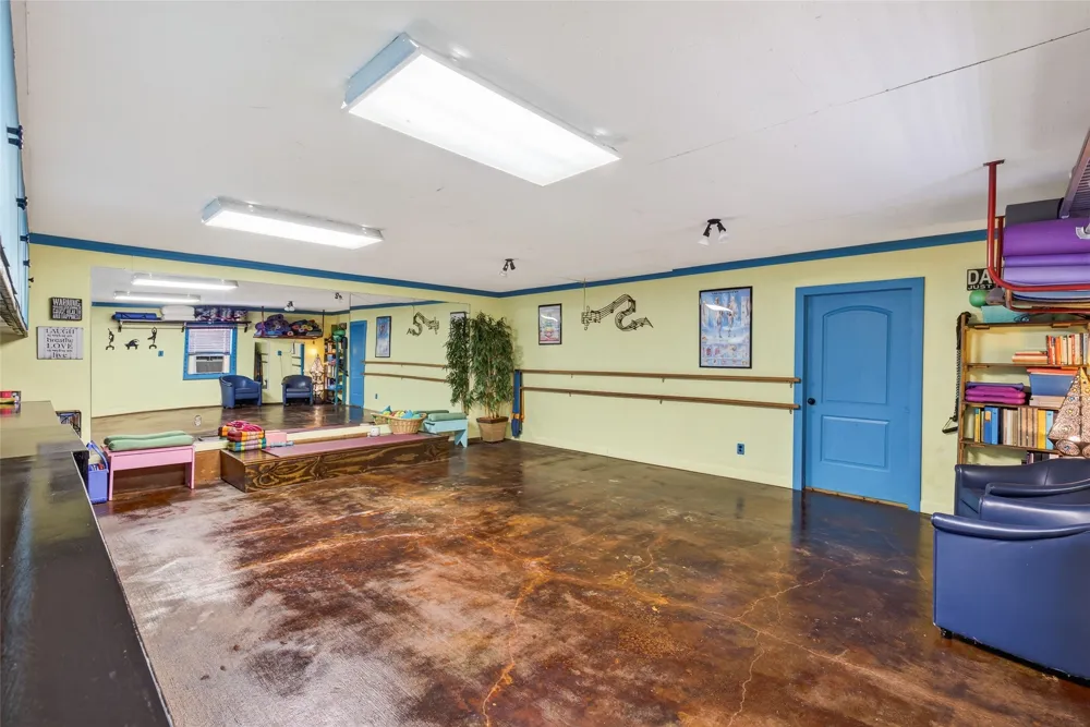 109 Lilac Lane Gun Barrel City, TX 75156
