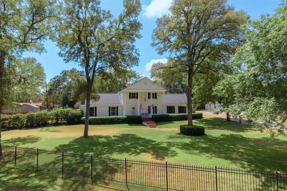 109 Lilac Lane Gun Barrel City, TX 75156