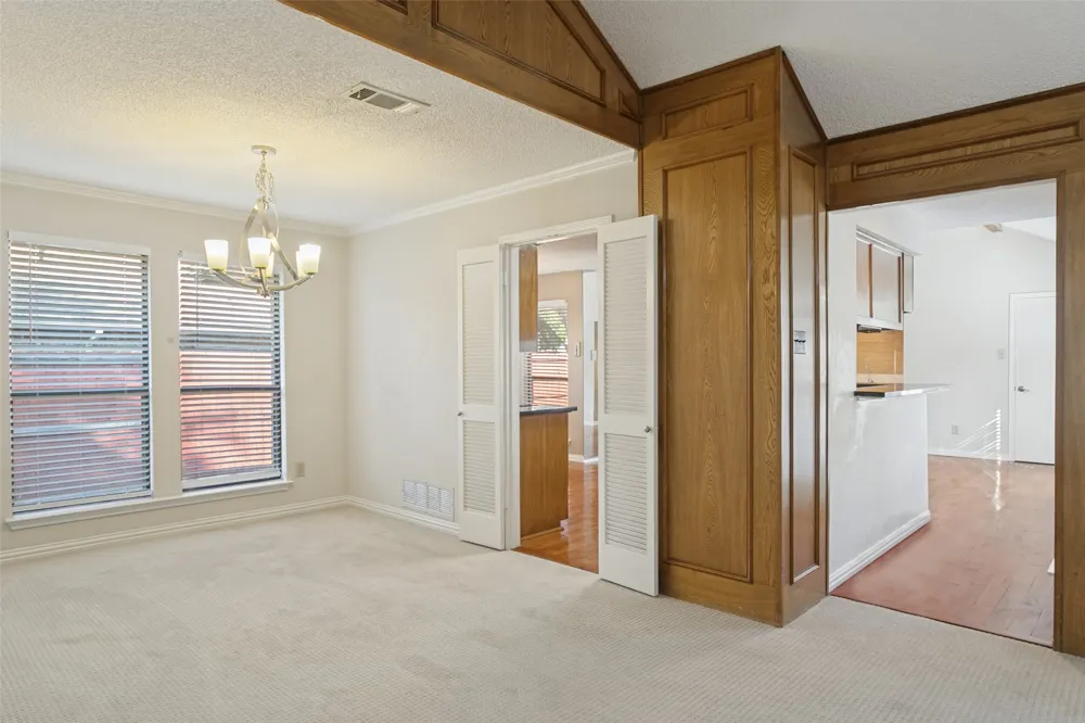 1927 E Branch Hollow Drive Carrollton, TX 75007