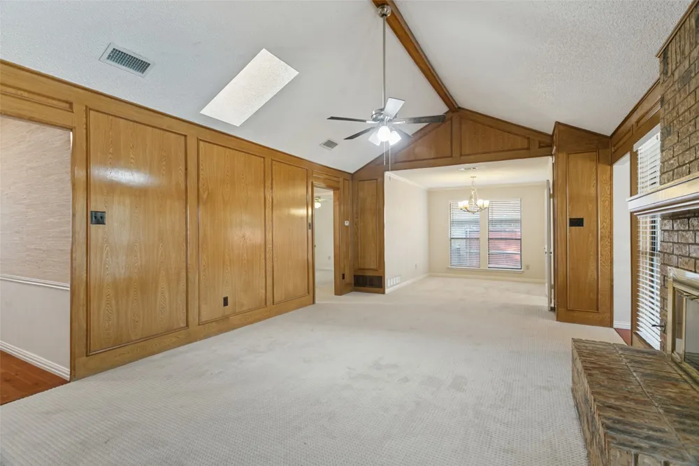 1927 E Branch Hollow Drive Carrollton, TX 75007