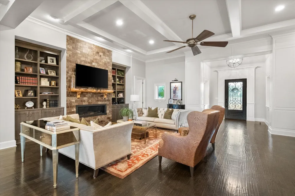 10613 Kyle Circle Burleson, TX 76028