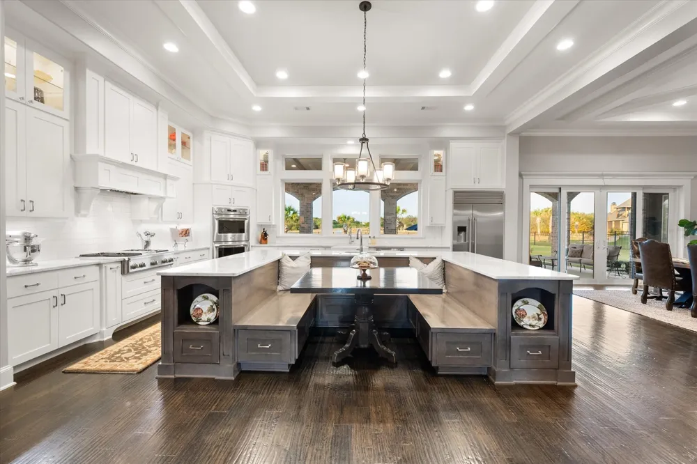 10613 Kyle Circle Burleson, TX 76028