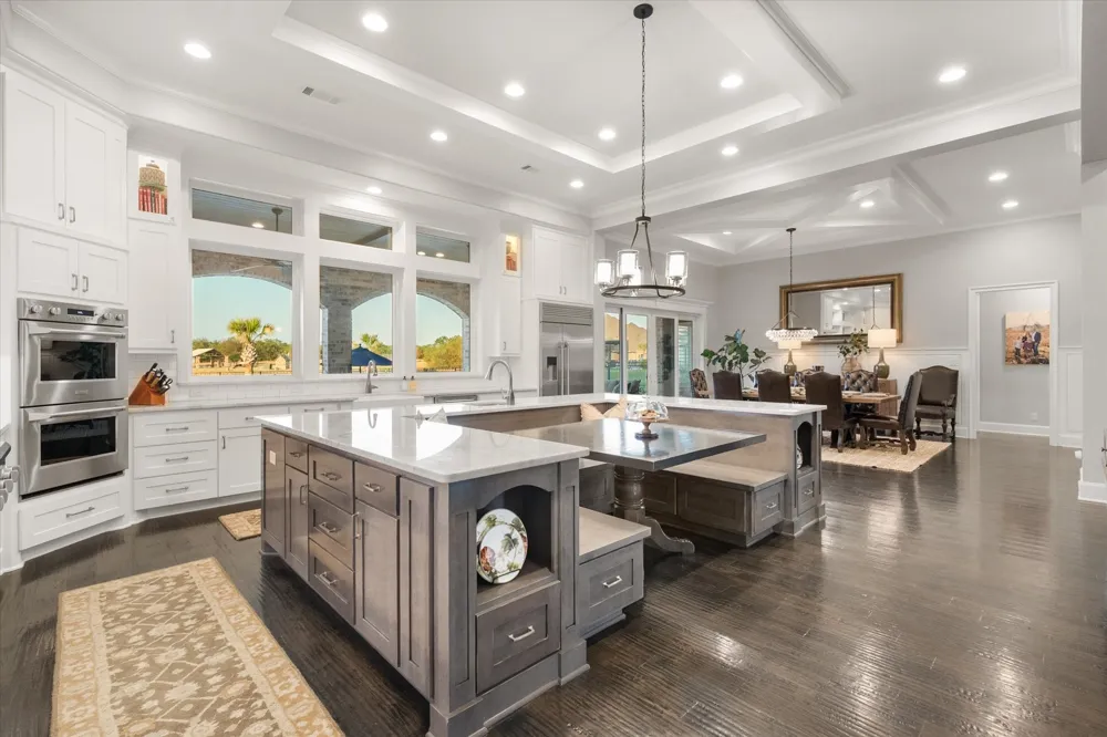 10613 Kyle Circle Burleson, TX 76028
