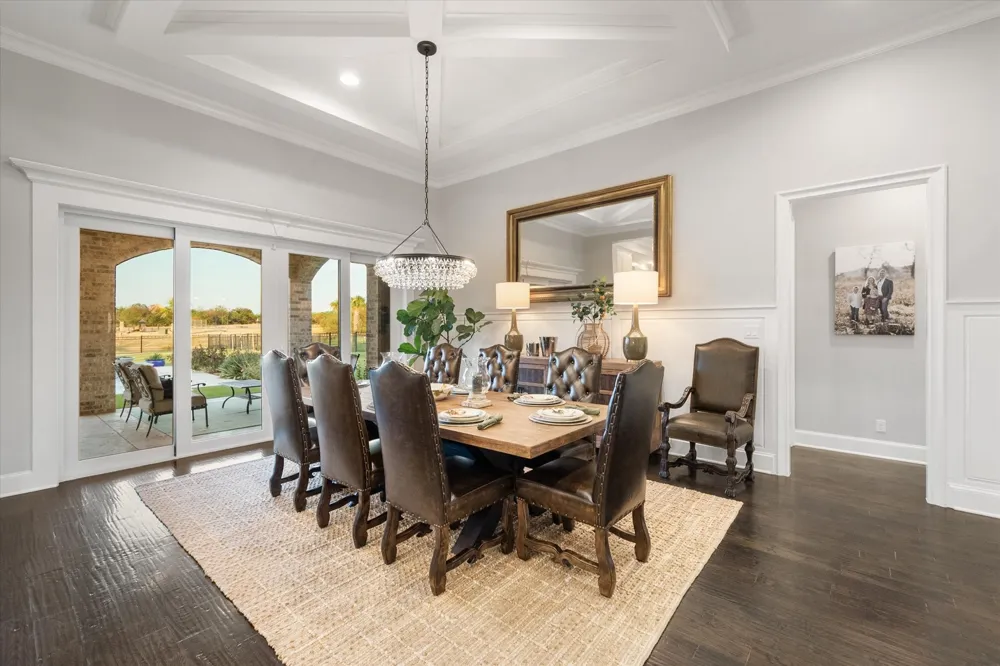 10613 Kyle Circle Burleson, TX 76028