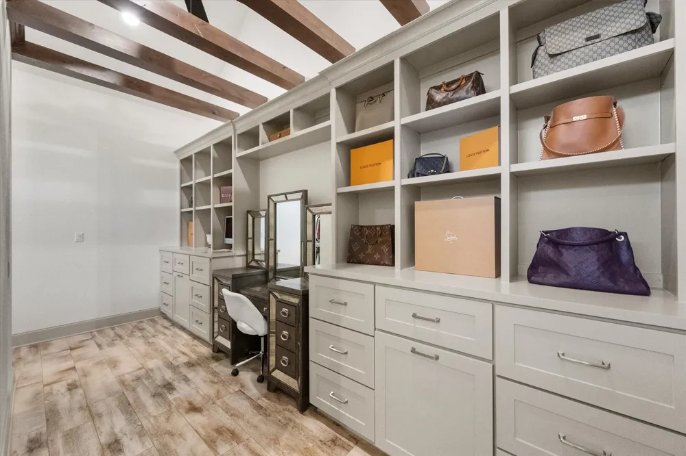 10613 Kyle Circle Burleson, TX 76028