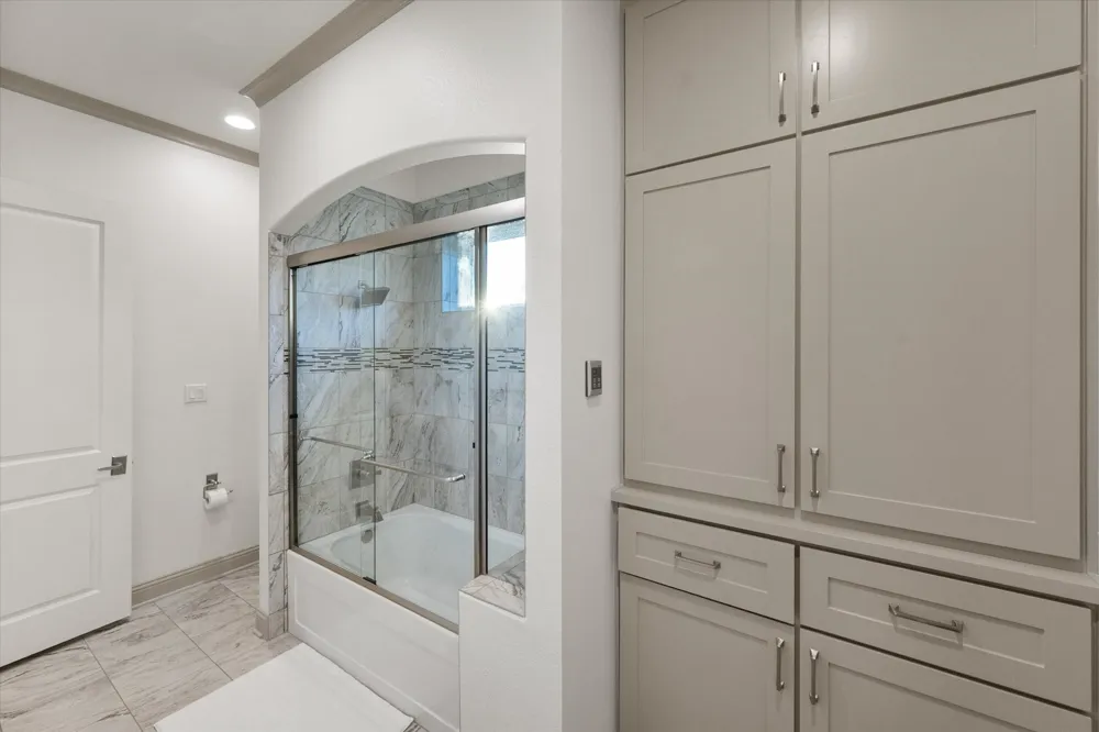 10613 Kyle Circle Burleson, TX 76028