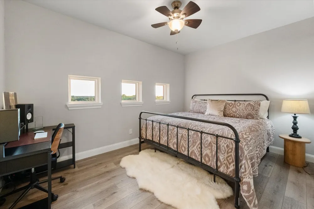 10613 Kyle Circle Burleson, TX 76028